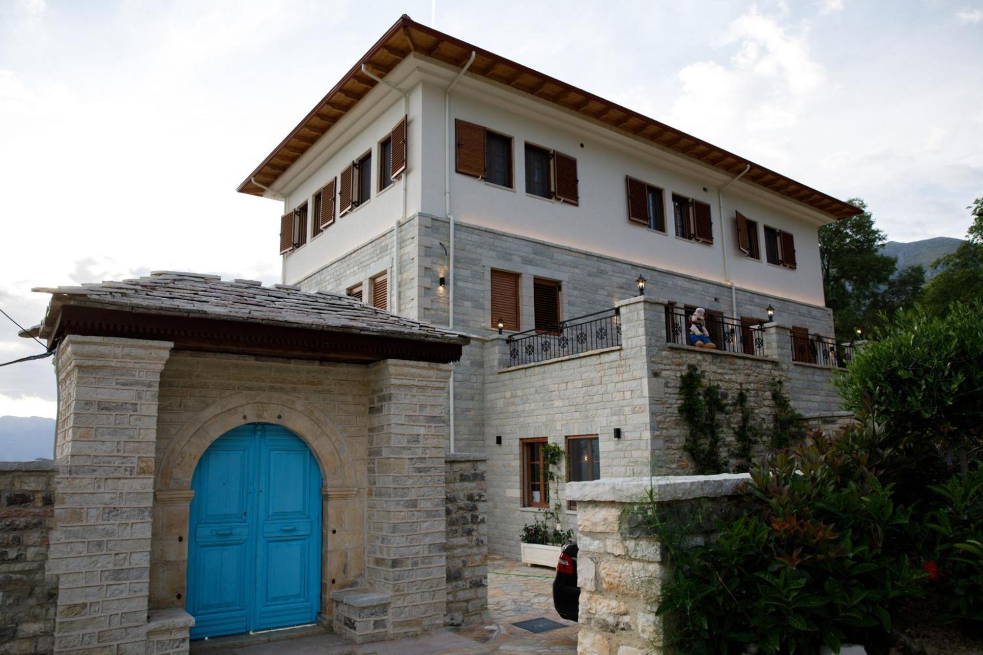 Bujtina Sophie Hotel Libohove Екстериор снимка