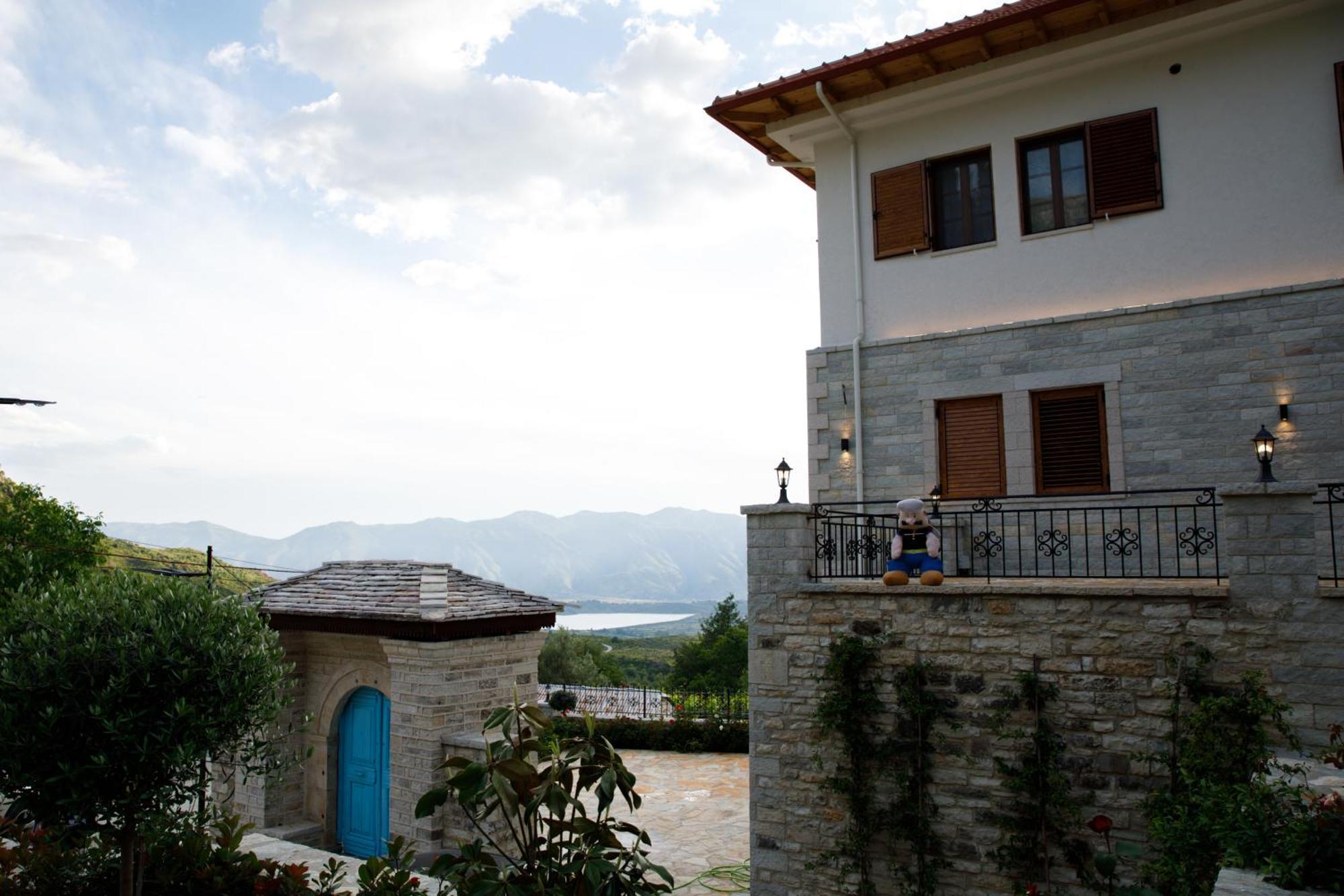 Bujtina Sophie Hotel Libohove Екстериор снимка