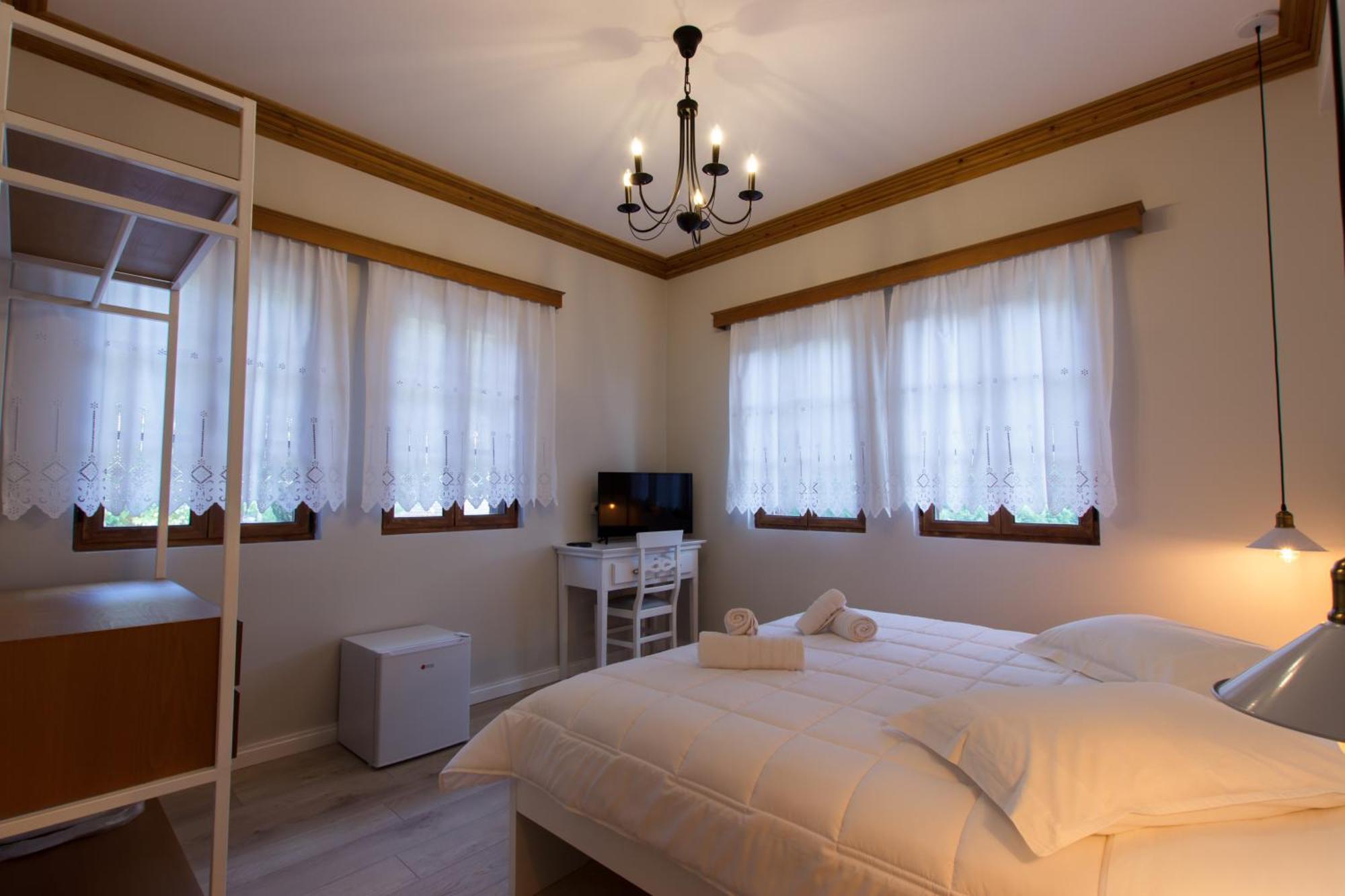 Bujtina Sophie Hotel Libohove Екстериор снимка