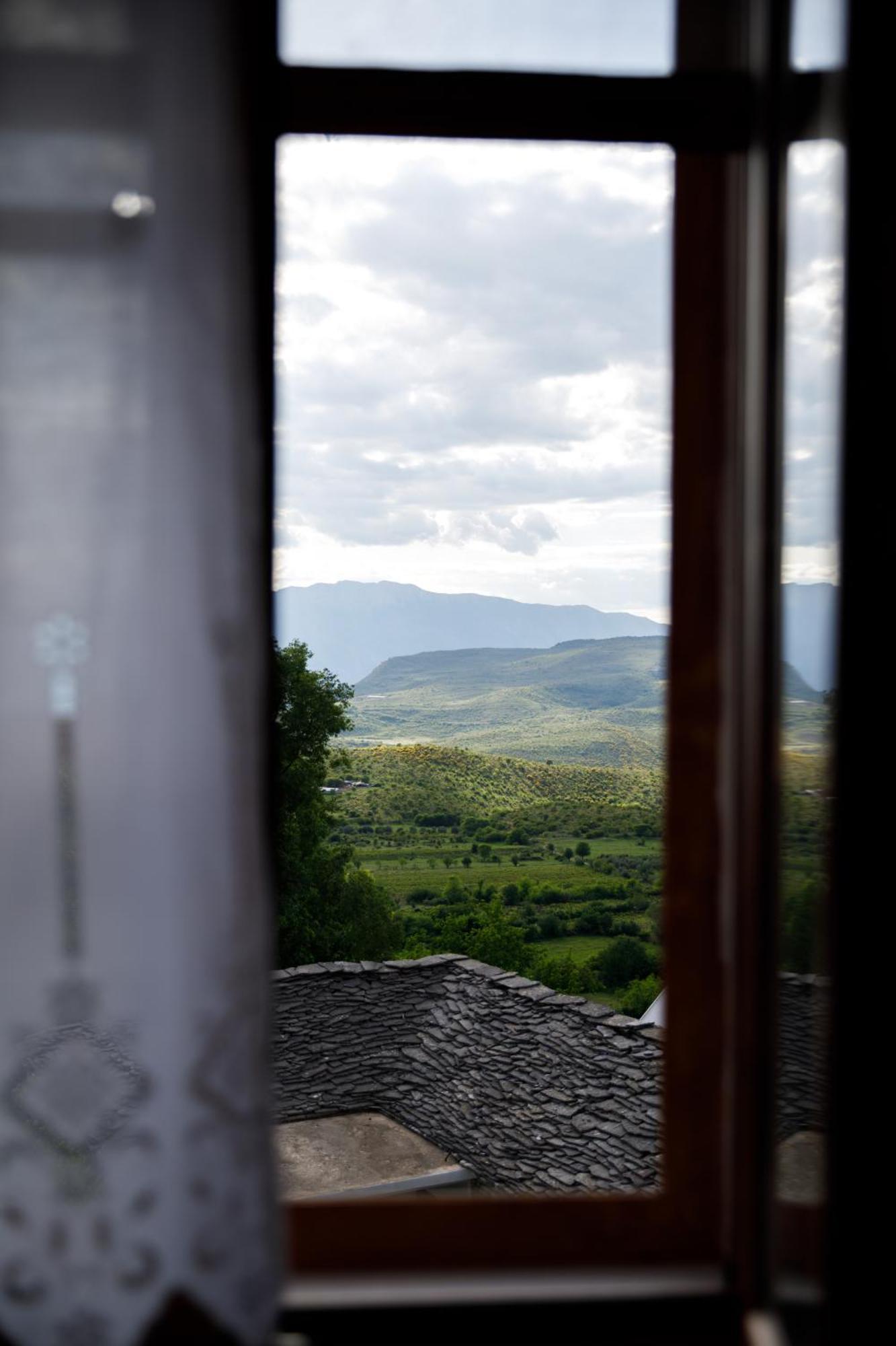 Bujtina Sophie Hotel Libohove Екстериор снимка