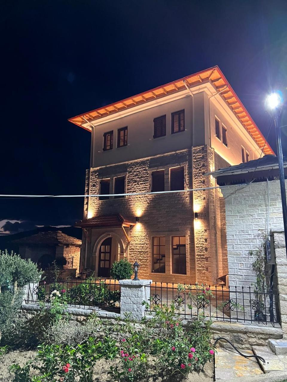 Bujtina Sophie Hotel Libohove Екстериор снимка